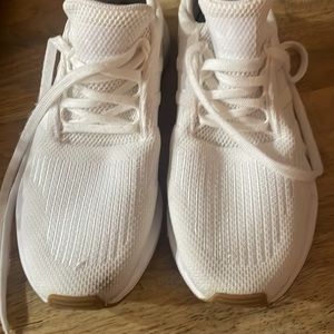 Men's white Adidas shoes size 10